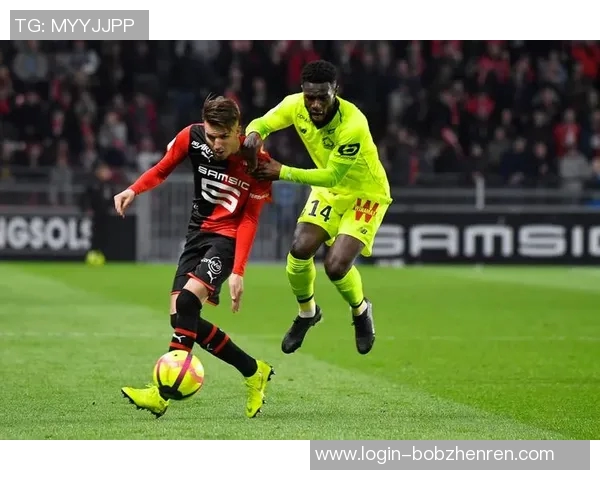 勒坡特与雷恩联的激烈对决揭示足球战术与团队协作的魅力 勒坡特与雷恩联的激烈对决揭示足球战术与团队协作的魅力